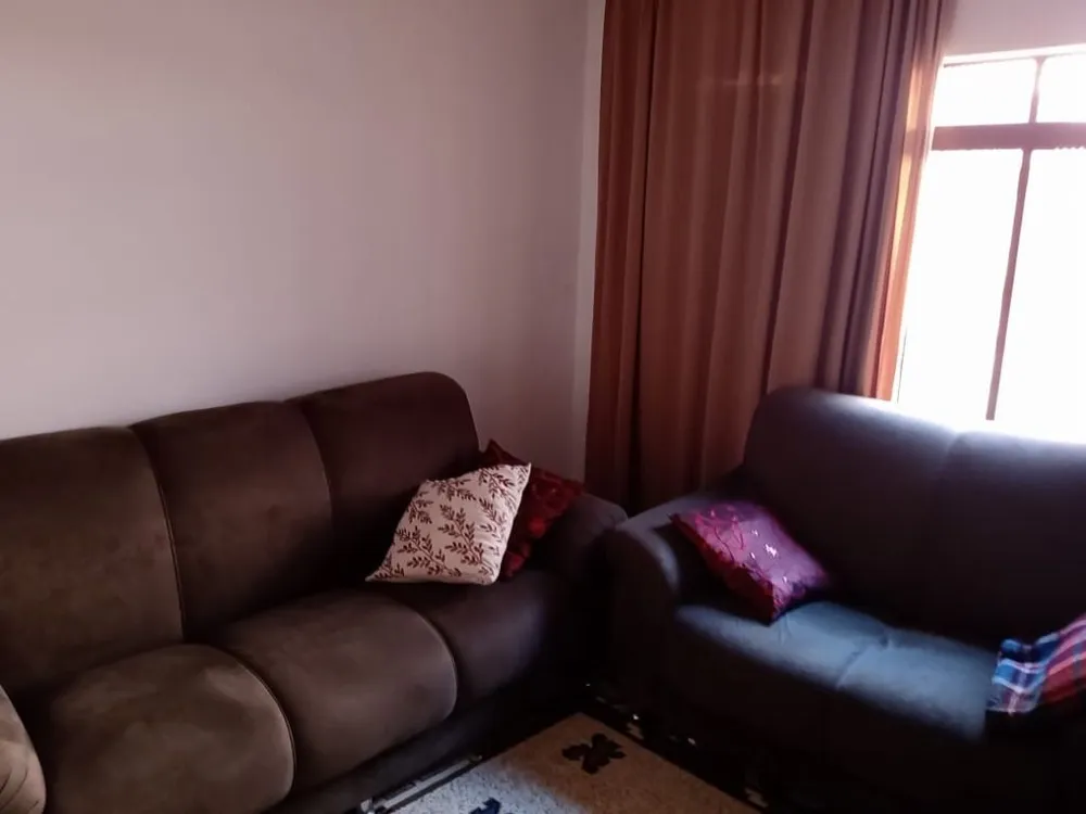Casa, 4 quartos, 250 m² - Foto 1