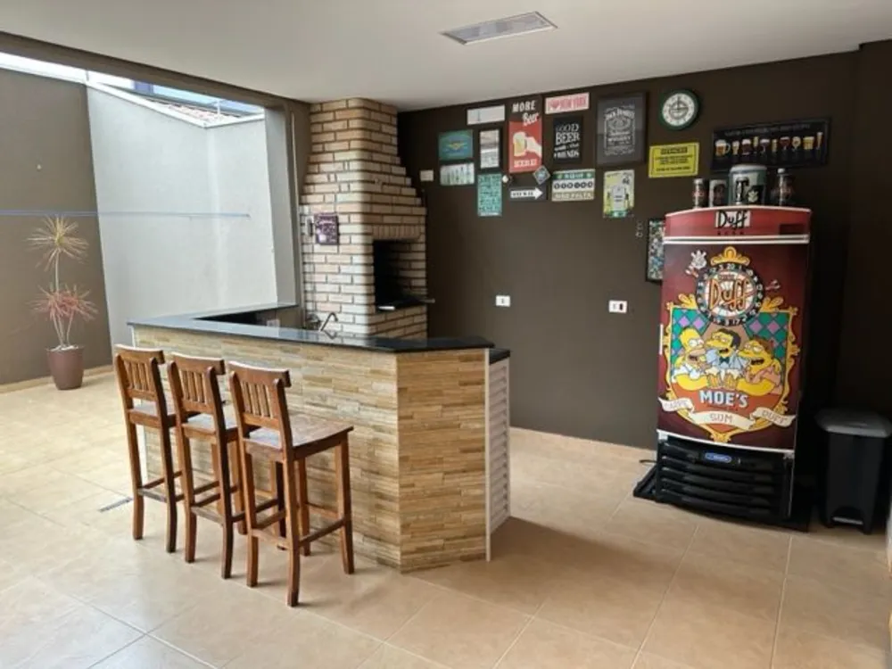 Sobrado, 3 quartos, 221 m² - Foto 1
