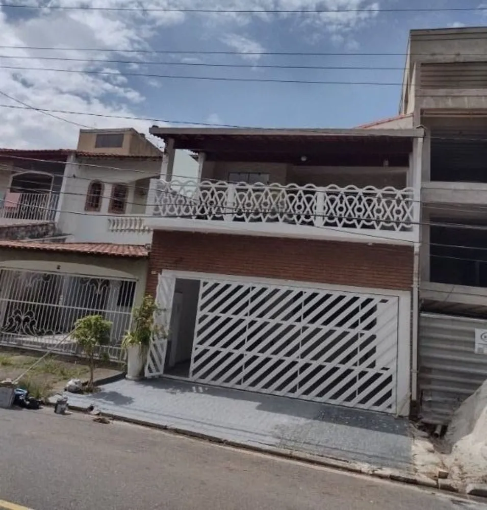 Sobrado, 3 quartos, 229 m² - Foto 1