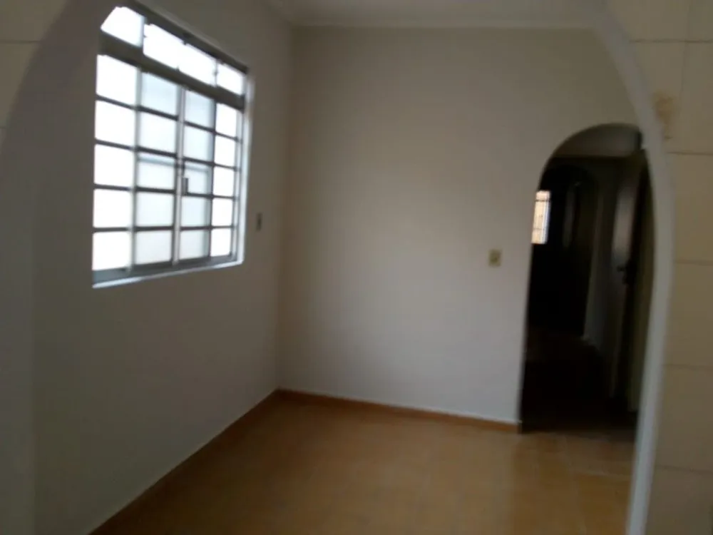 Casa, 4 quartos, 208 m² - Foto 4