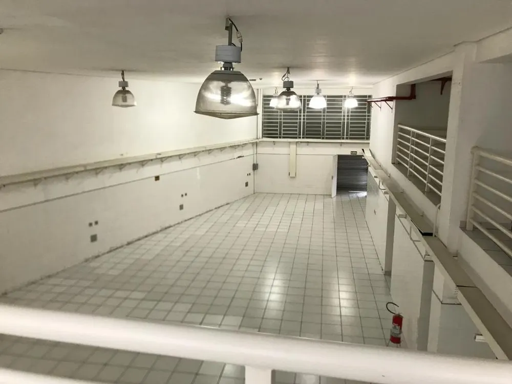 Depósito-Galpão, 1093 m² - Foto 1