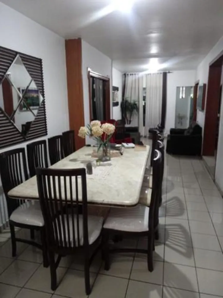 Sobrado, 3 quartos, 292 m² - Foto 1
