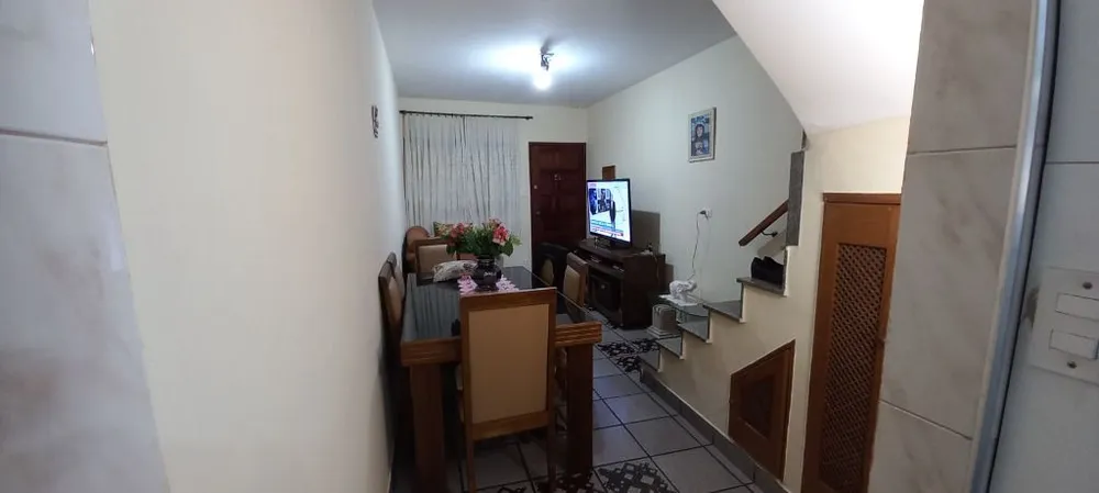 Sobrado, 2 quartos, 194 m² - Foto 1