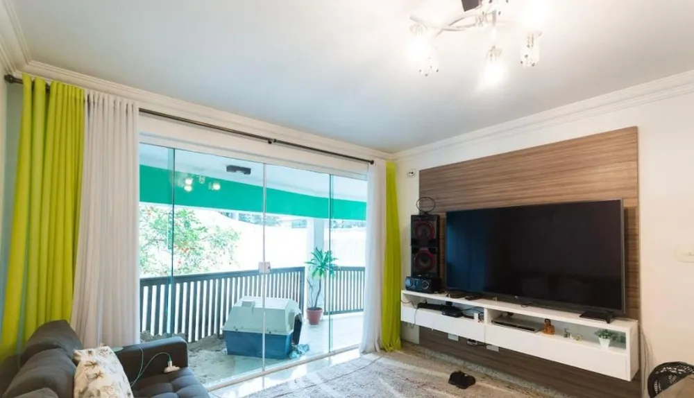Sobrado, 3 quartos, 180 m² - Foto 1