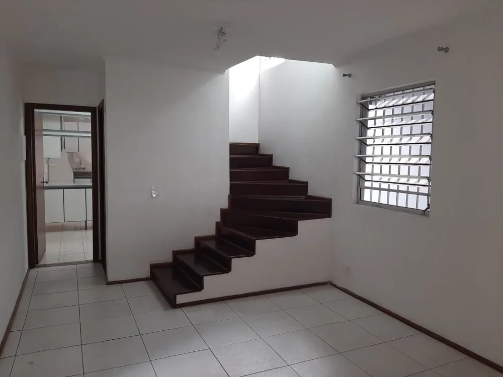 Sobrado, 3 quartos, 205 m² - Foto 1