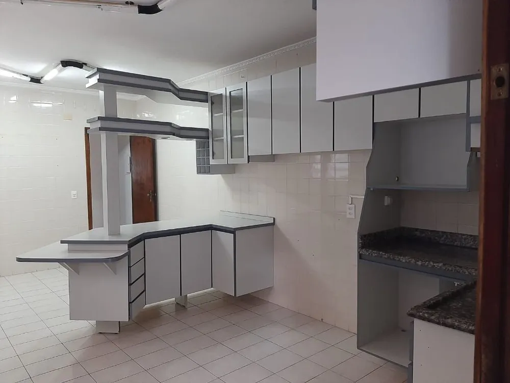 Sobrado, 3 quartos, 205 m² - Foto 3