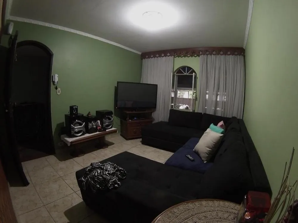 Sobrado, 3 quartos, 218 m² - Foto 2