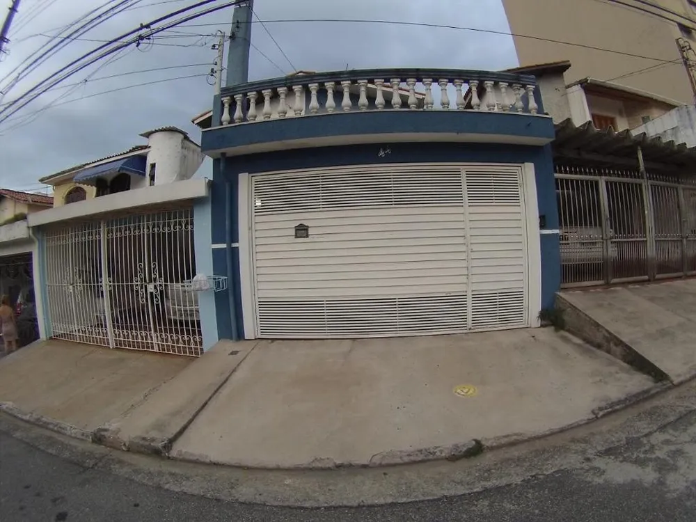 Sobrado, 3 quartos, 218 m² - Foto 1