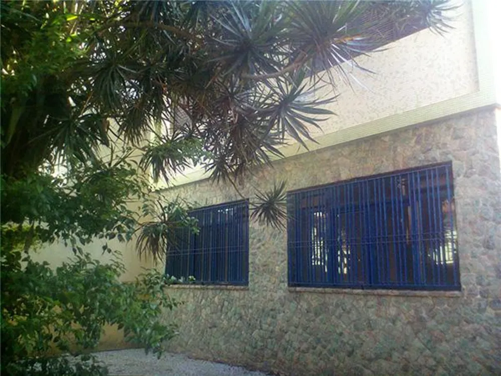 Sobrado, 4 quartos, 340 m² - Foto 1