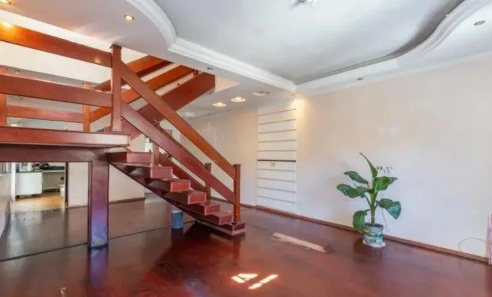 Sobrado, 4 quartos, 181 m² - Foto 1