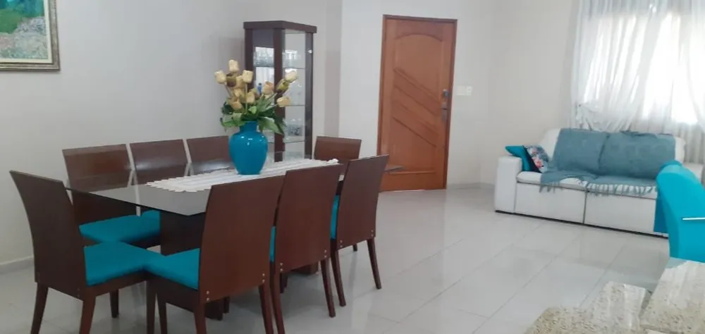 Sobrado, 3 quartos, 249 m² - Foto 1