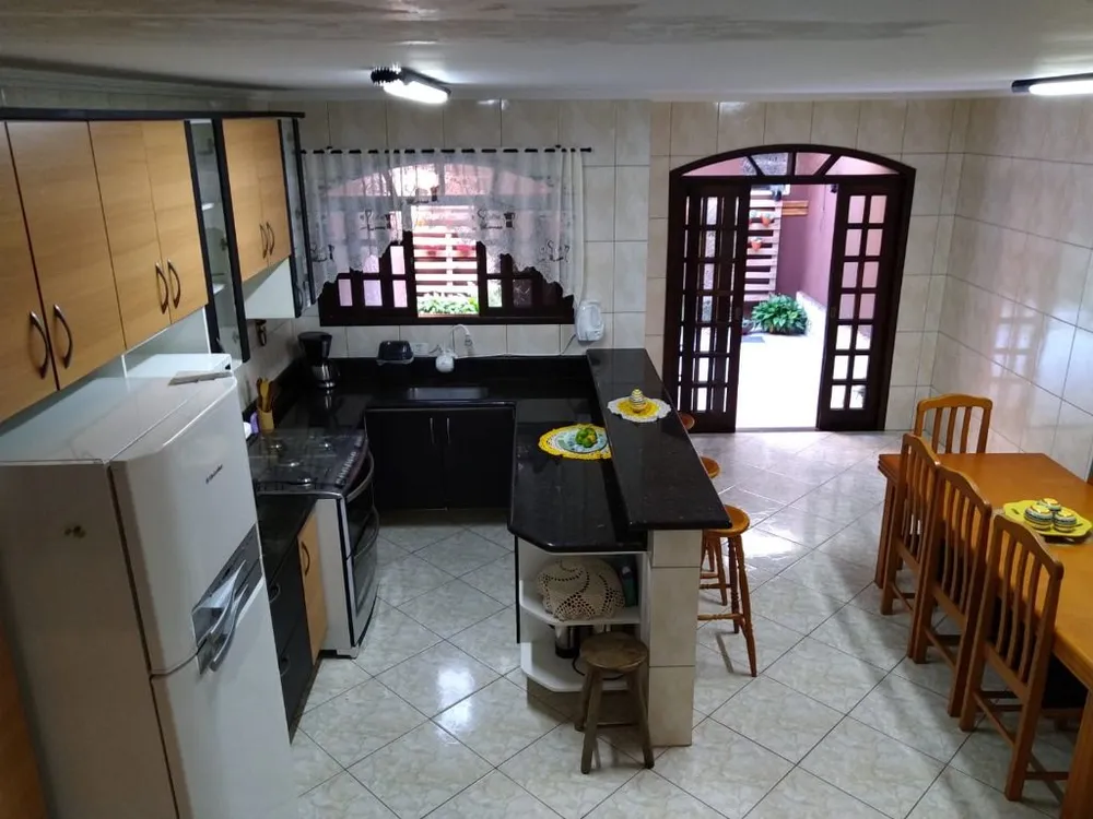 Sobrado, 3 quartos, 200 m² - Foto 4