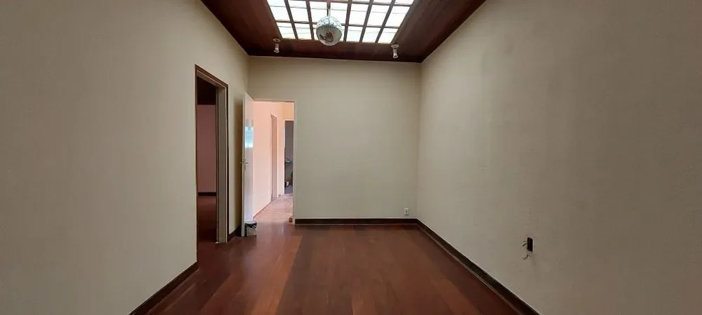 Casa, 3 quartos, 250 m² - Foto 1
