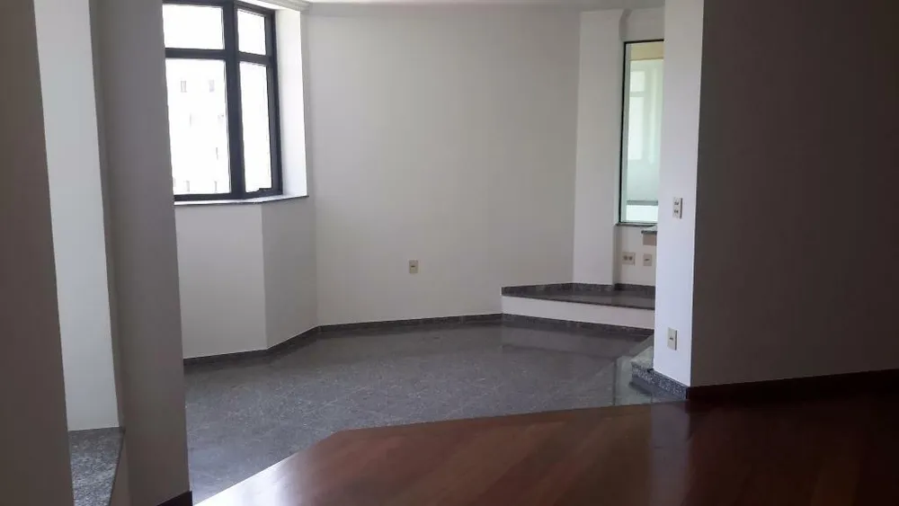 Apartamento, 3 quartos, 300 m² - Foto 2