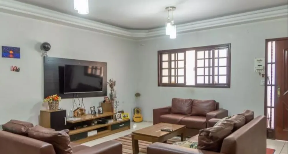 Sobrado, 3 quartos, 320 m² - Foto 1