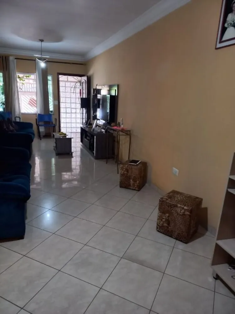 Casa, 3 quartos, 196 m² - Foto 4