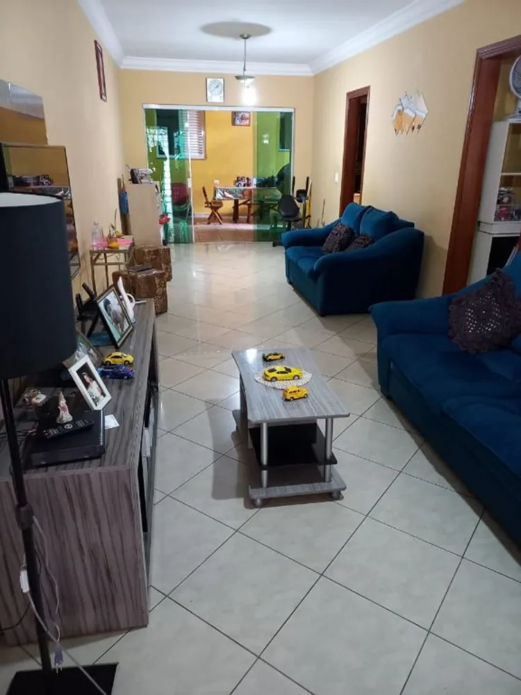 Casa, 3 quartos, 196 m² - Foto 3