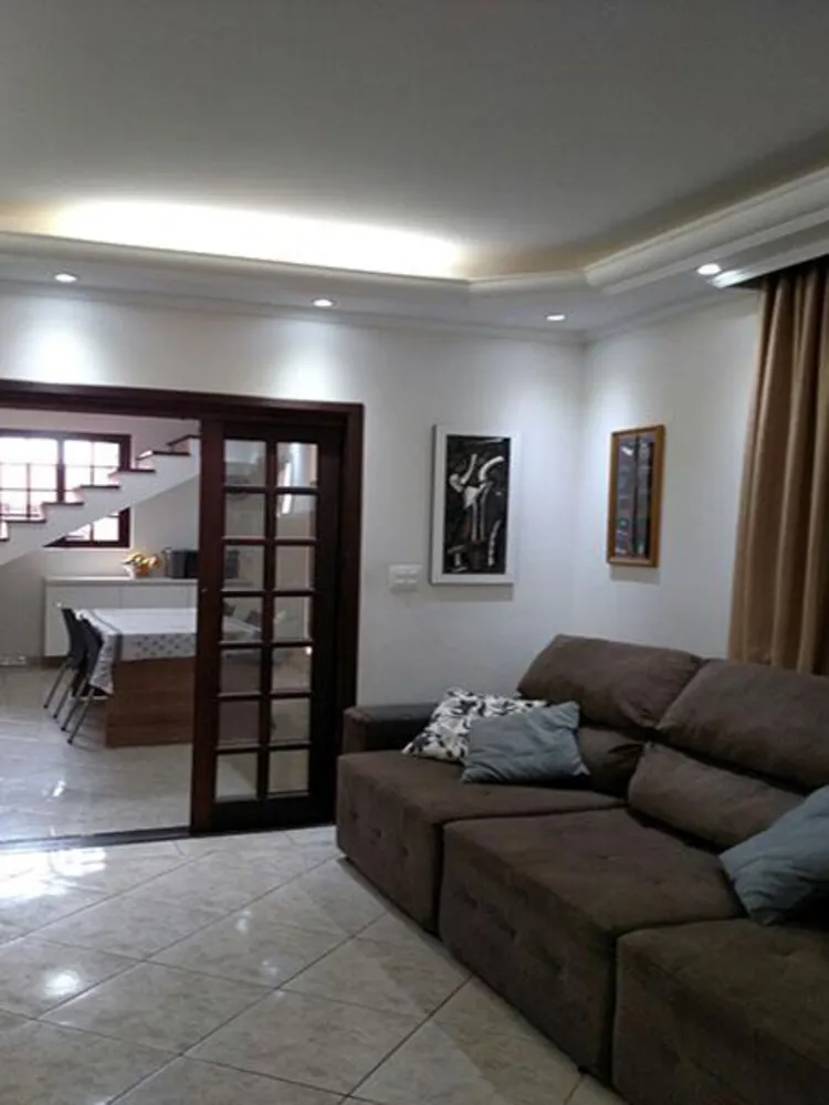 Sobrado, 3 quartos, 198 m² - Foto 2