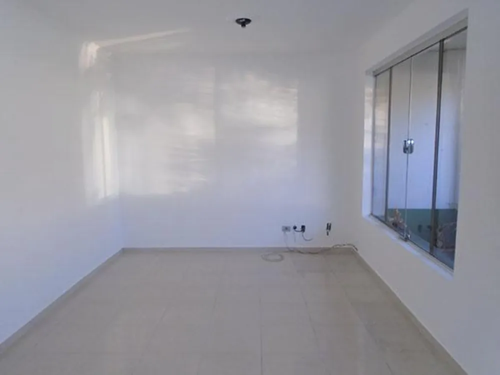 Sobrado, 3 quartos, 214 m² - Foto 2