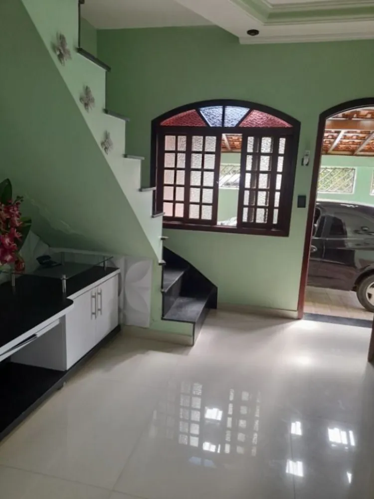 Sobrado, 4 quartos, 219 m² - Foto 1