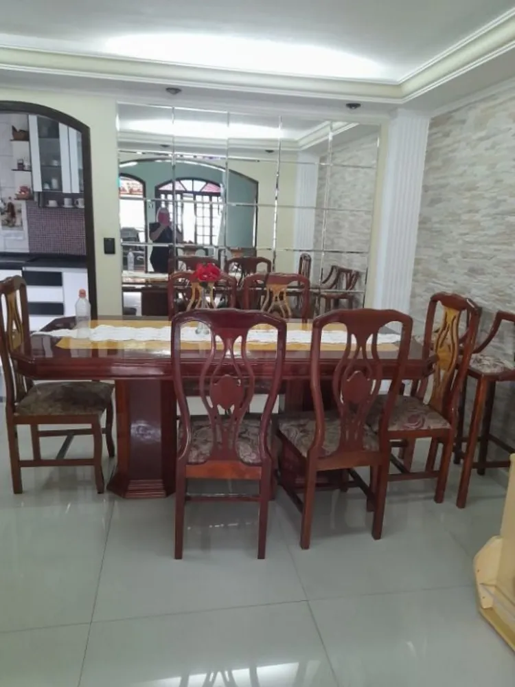 Sobrado, 4 quartos, 219 m² - Foto 4