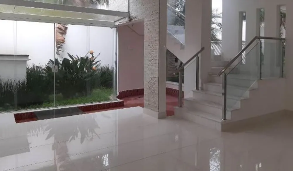 Sobrado, 6 quartos, 1132 m² - Foto 2
