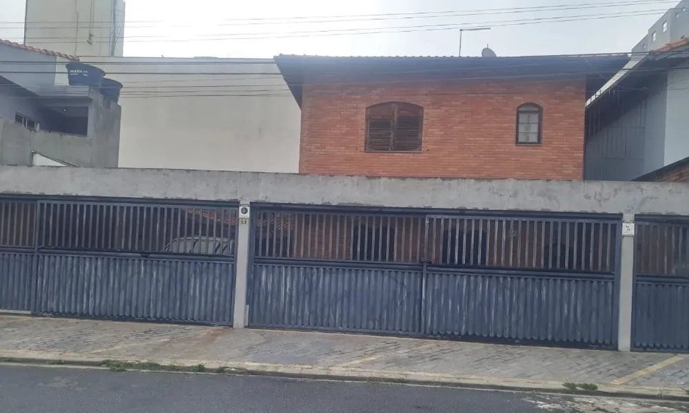Sobrado, 3 quartos, 308 m² - Foto 1