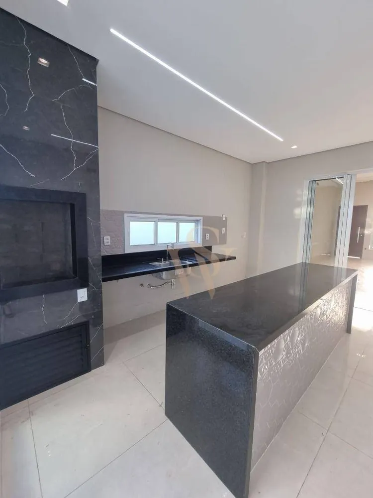 Casa, 3 quartos, 162 m² - Foto 1