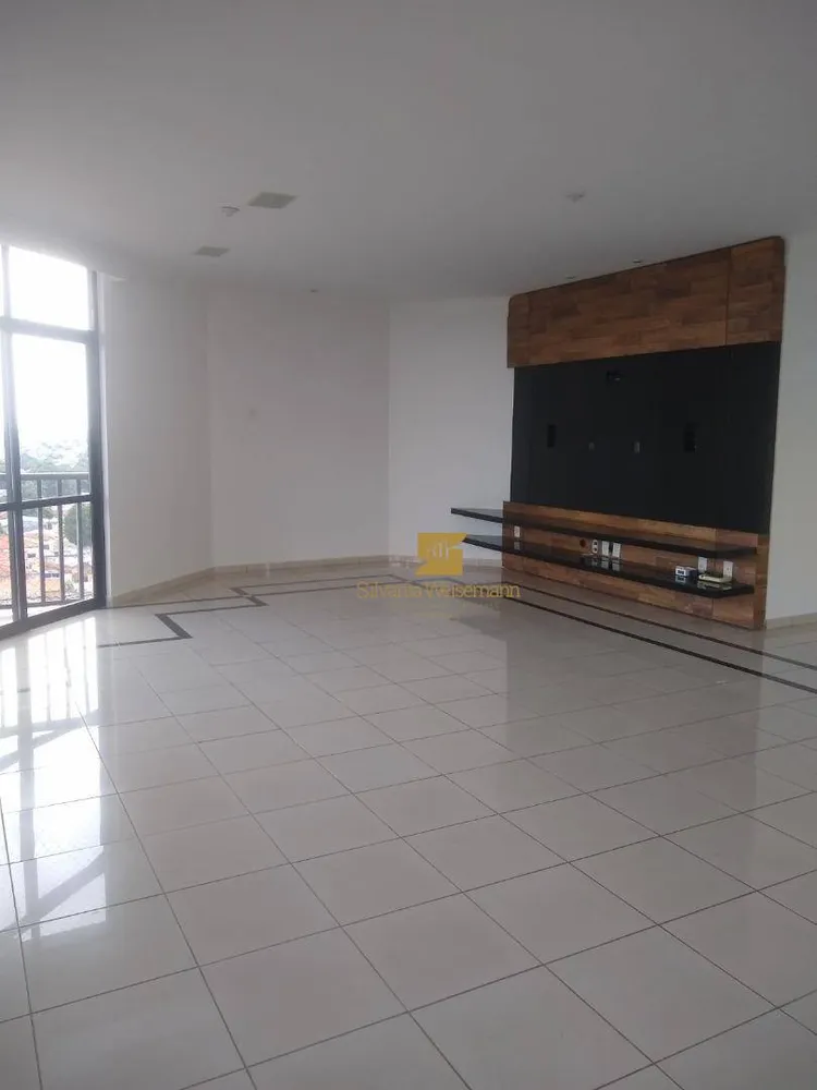 Apartamento, 3 quartos, 261 m² - Foto 4