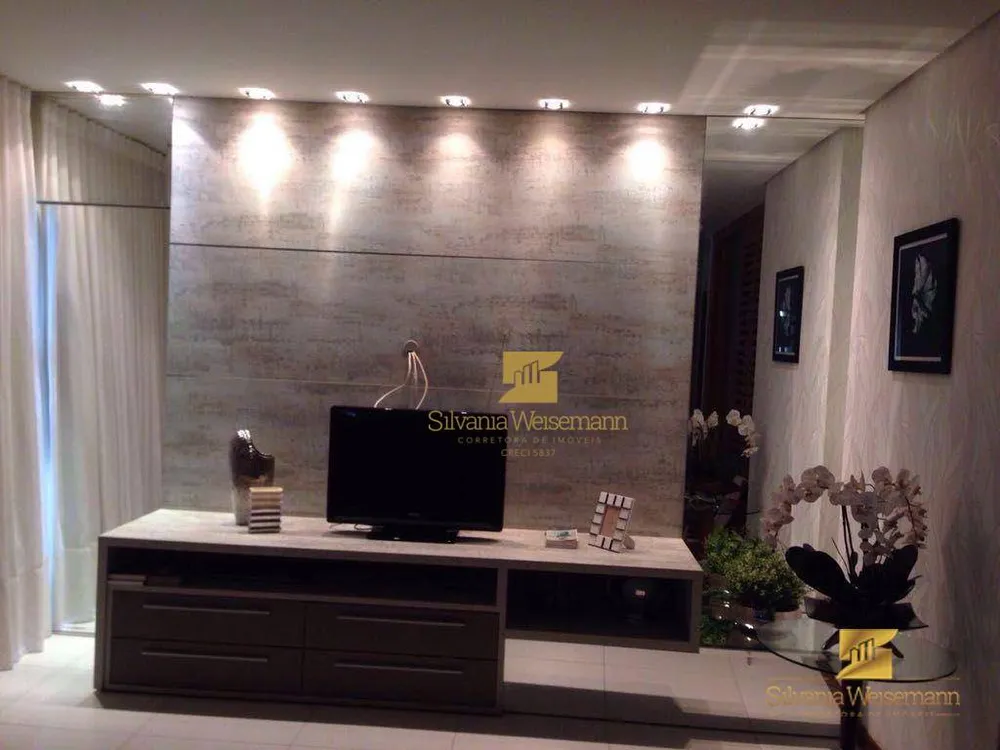 Apartamento, 4 quartos, 215 m² - Foto 2