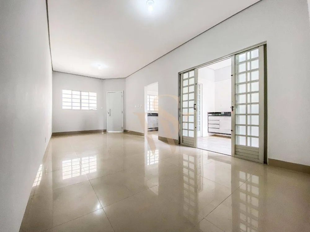 Casa, 3 quartos, 104 m² - Foto 2