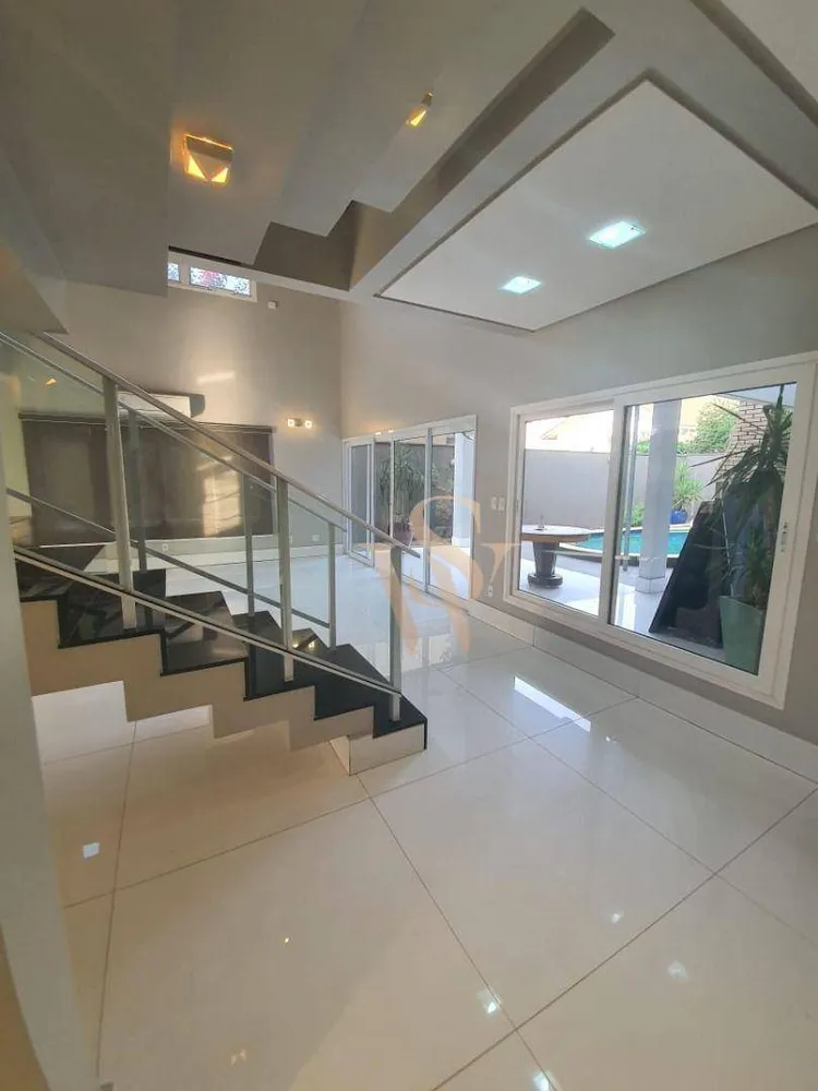 Sobrado, 5 quartos, 387 m² - Foto 1