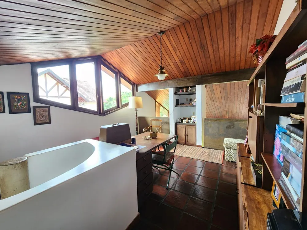 Casa, 4 quartos, 313 m² - Foto 3