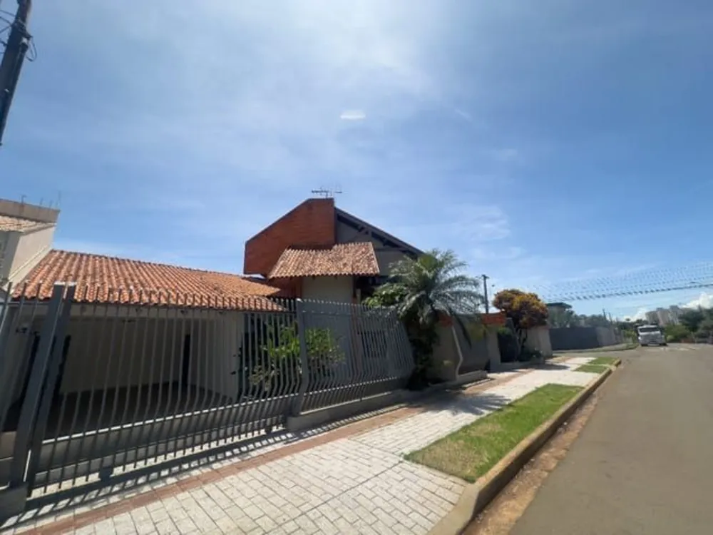Casa, 4 quartos, 237 m² - Foto 3