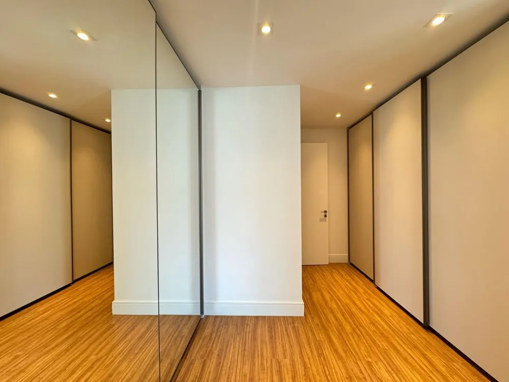Apartamento, 3 quartos, 236 m² - Foto 12