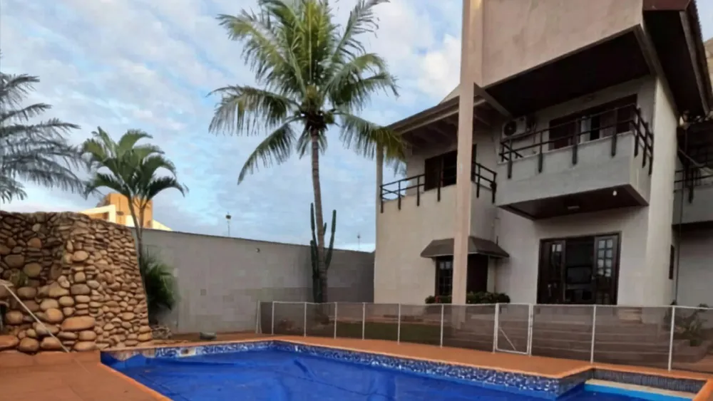 Casa, 4 quartos, 450 m² - Foto 1