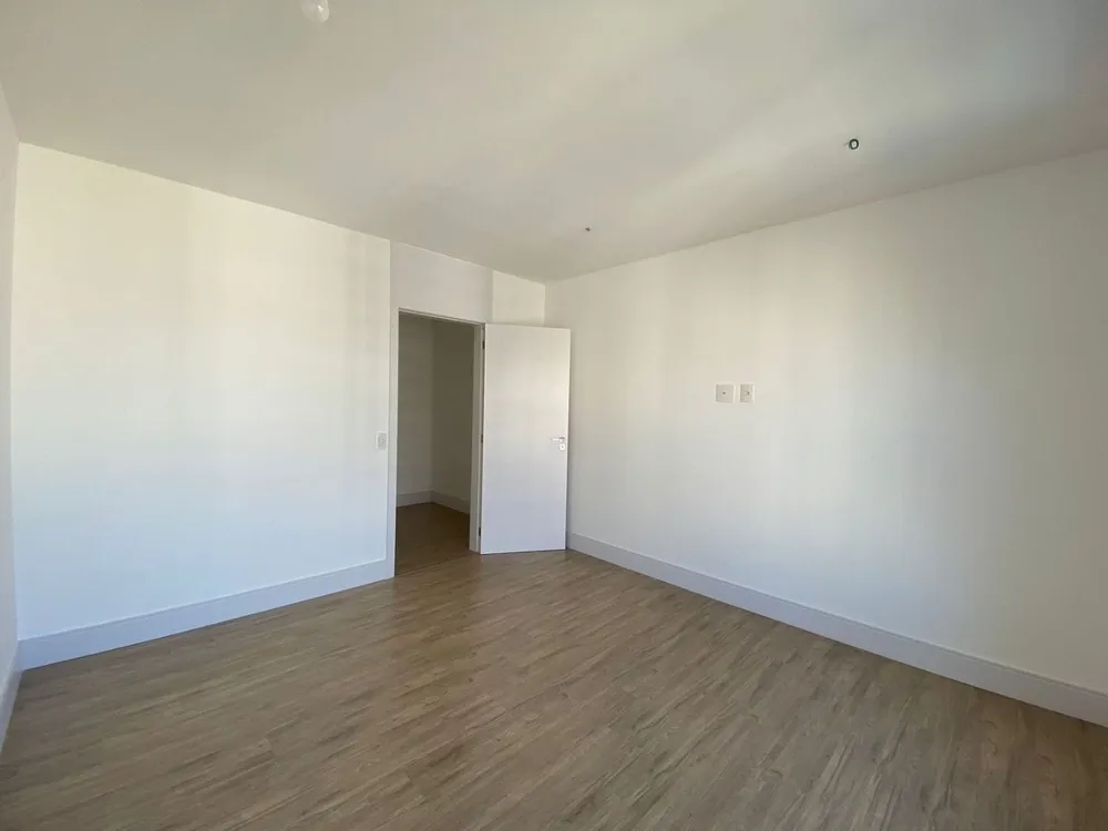 Apartamento, 3 quartos, 207 m² - Foto 2