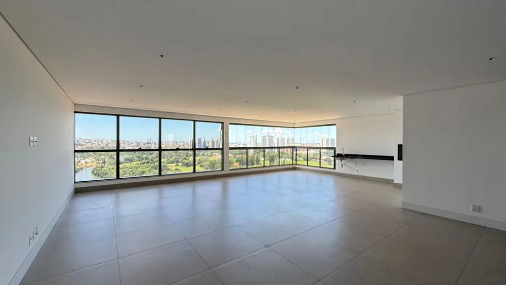 Apartamento, 3 quartos, 232 m² - Foto 1