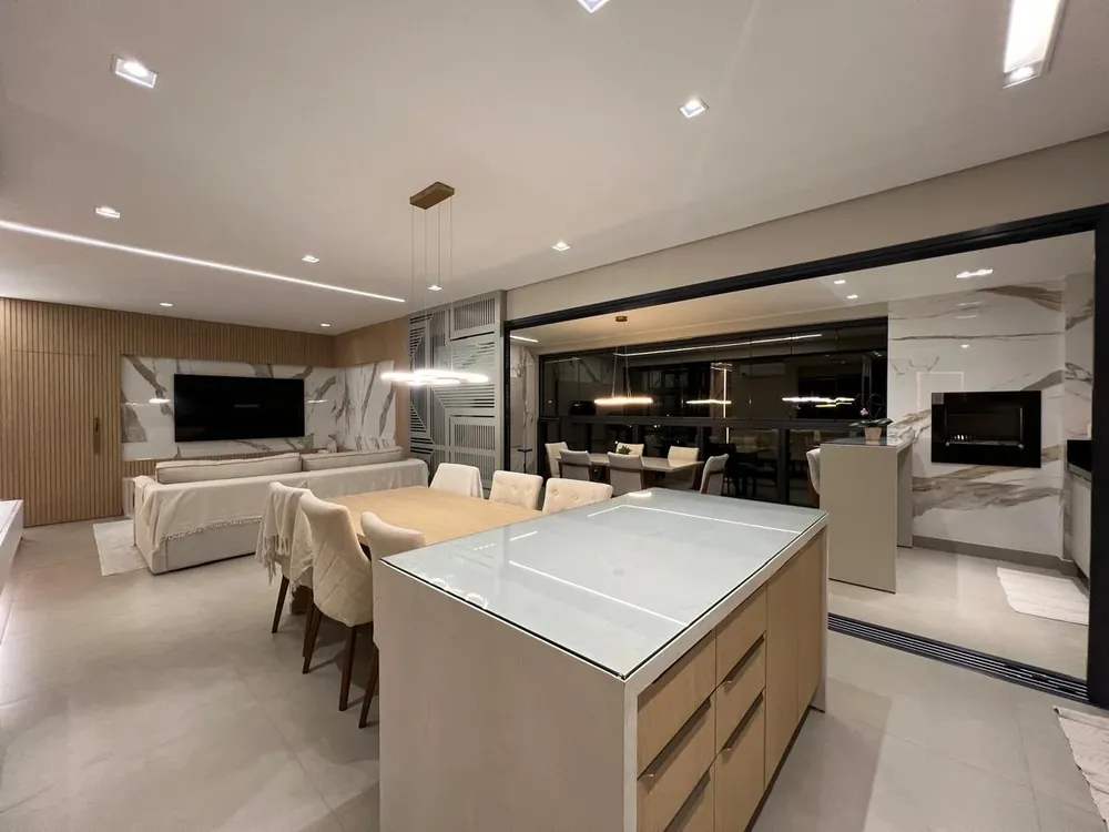 Apartamento, 3 quartos, 155 m² - Foto 1