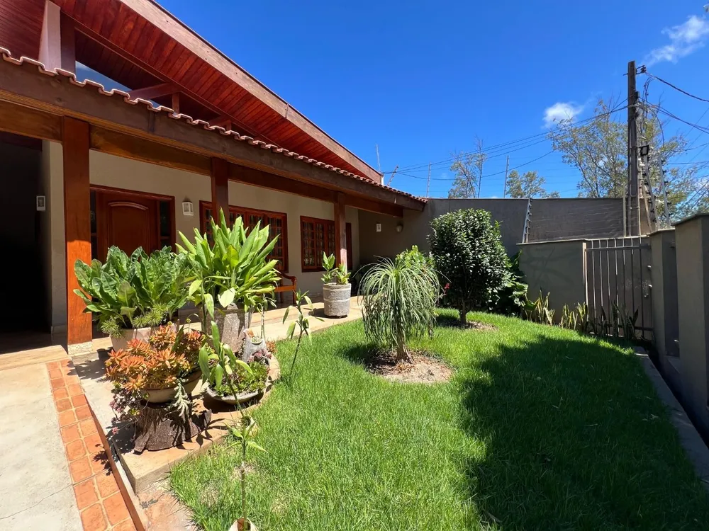 Casa, 5 quartos, 274 m² - Foto 1