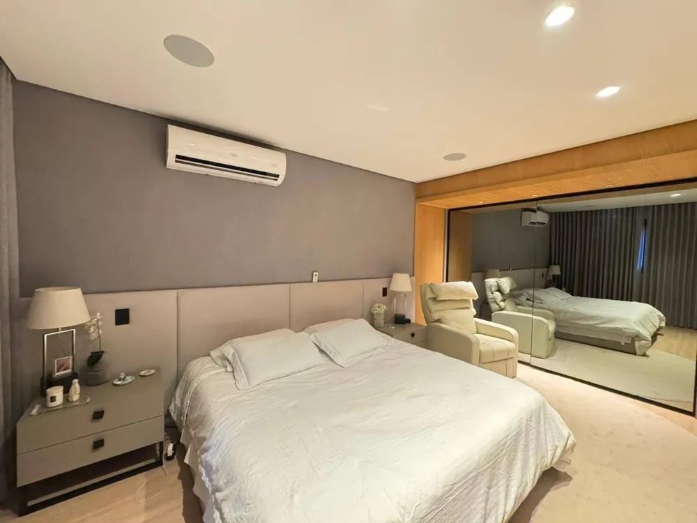 Apartamento, 3 quartos, 185 m² - Foto 1