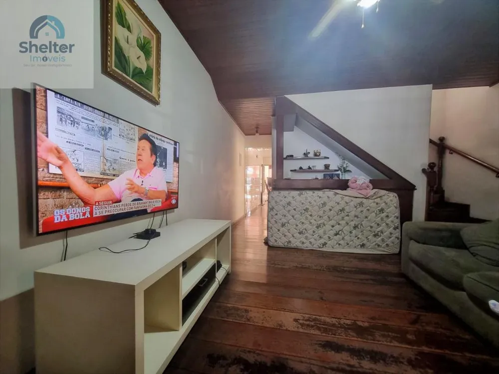 Casa, 3 quartos, 240 m² - Foto 13