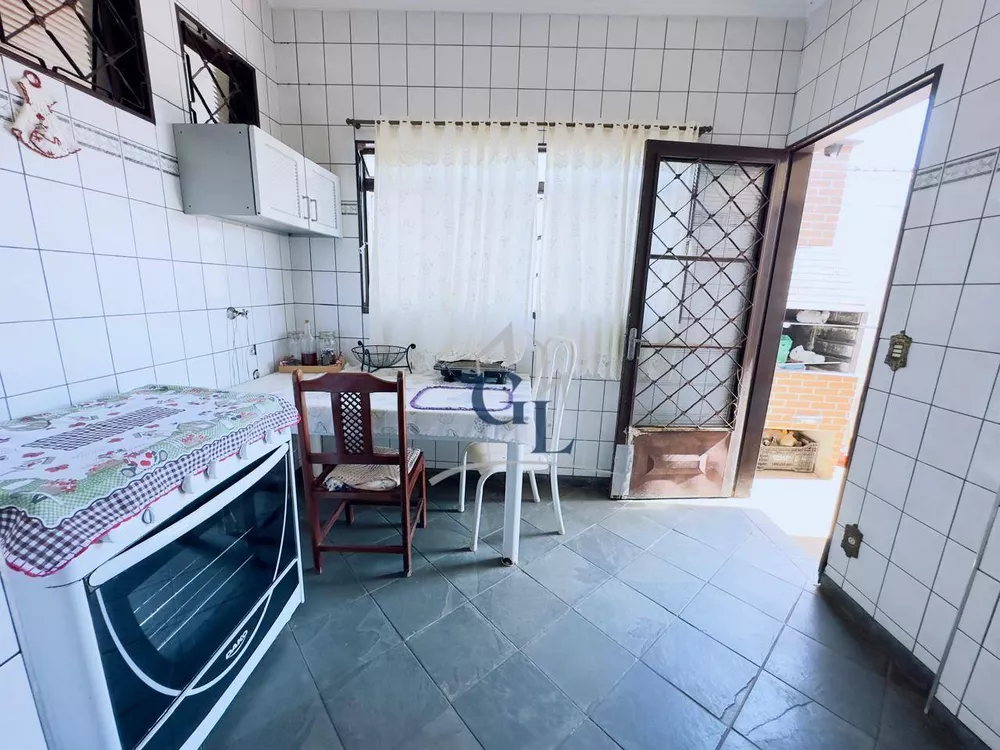 Casa à venda com 4 quartos, 260M2 - Foto 7