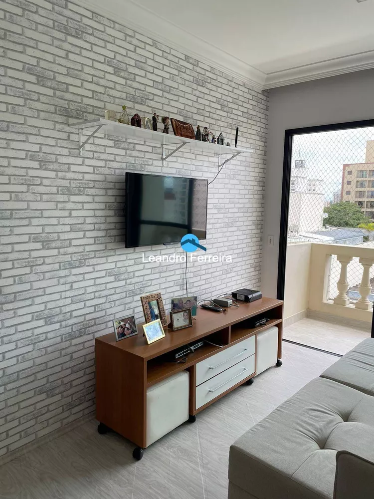 Apartamento à venda com 2 quartos, 70m² - Foto 2