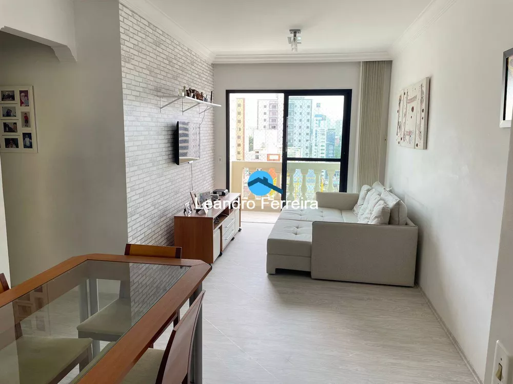 Apartamento à venda com 2 quartos, 70m² - Foto 3