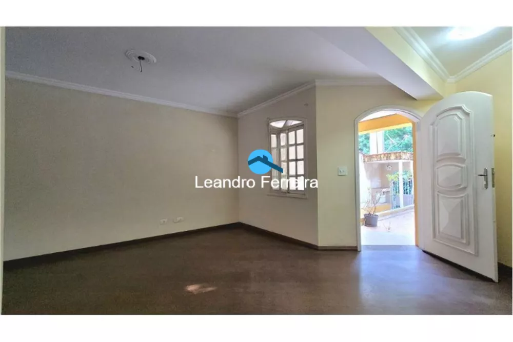 Sobrado à venda com 4 quartos, 336m² - Foto 2