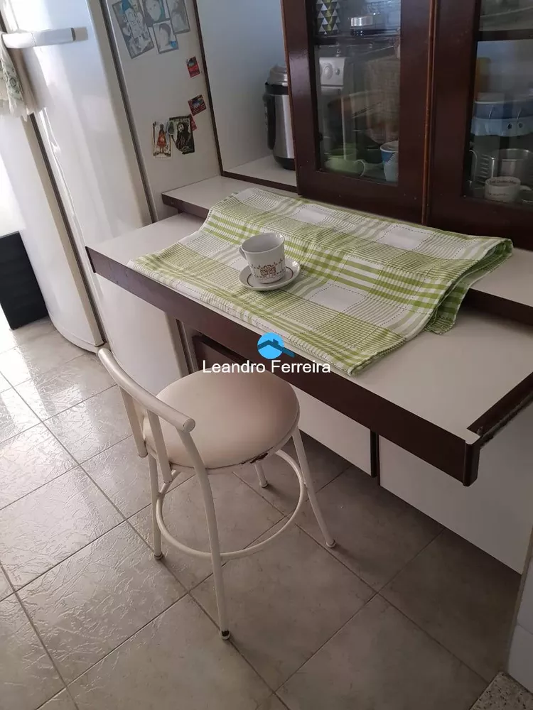 Apartamento à venda com 3 quartos, 70m² - Foto 4