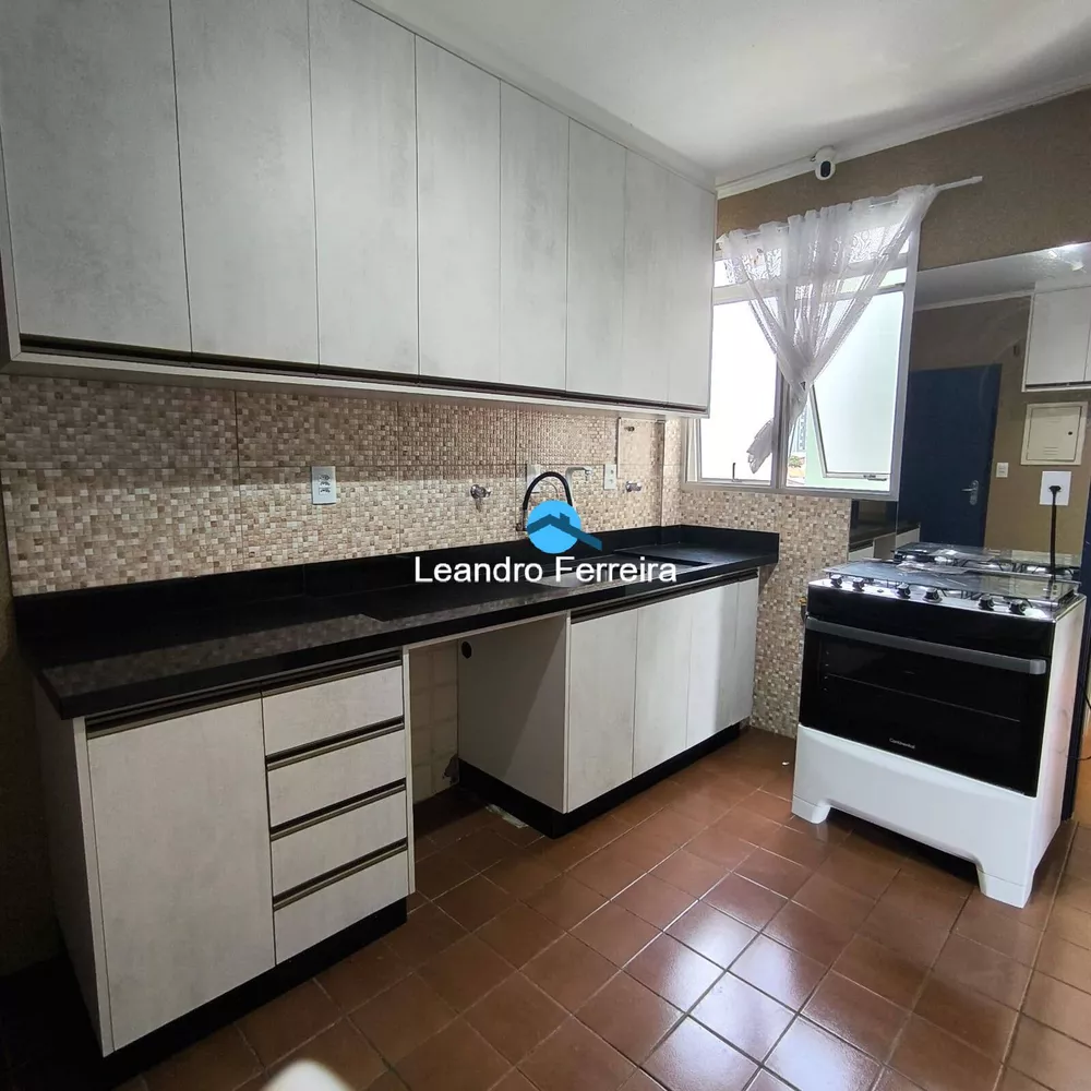 Apartamento à venda com 3 quartos, 105m² - Foto 3