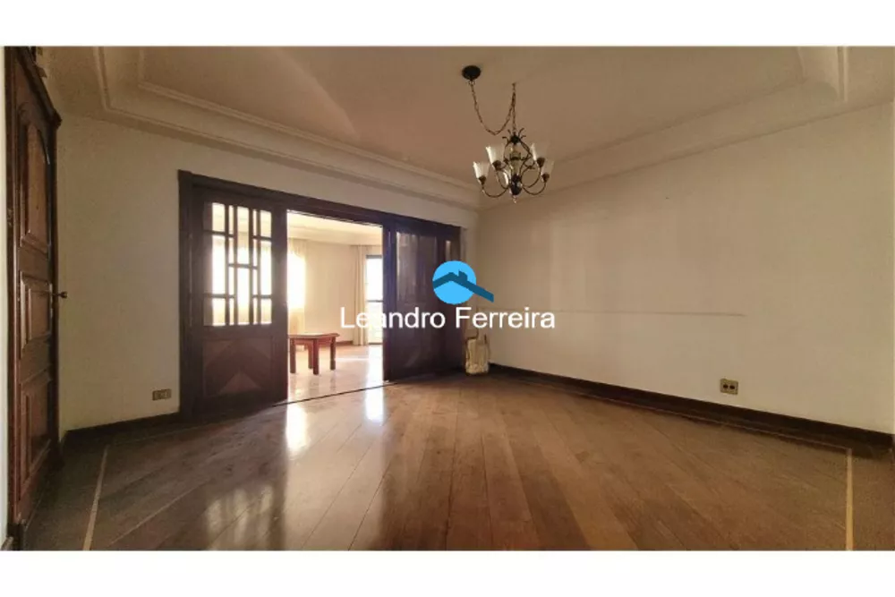 Apartamento à venda com 4 quartos, 201m² - Foto 2