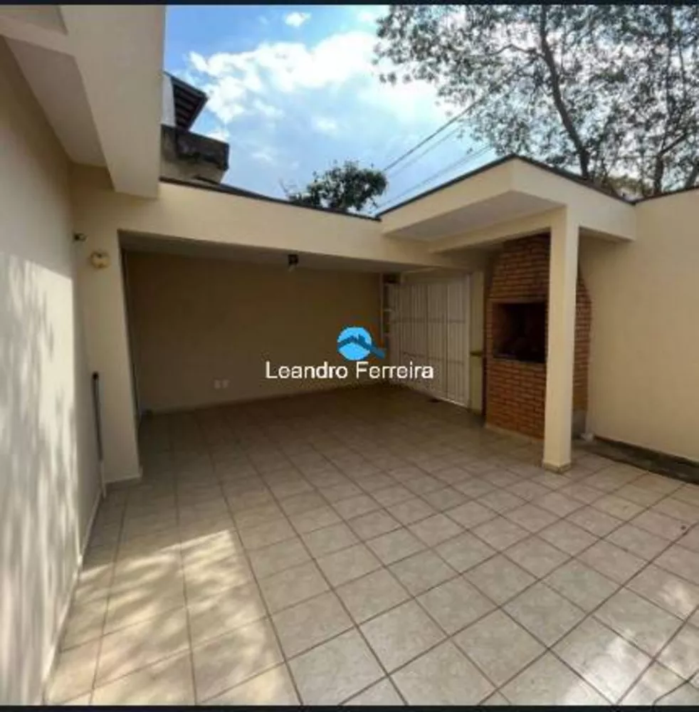 Casa à venda com 4 quartos, 170m² - Foto 3